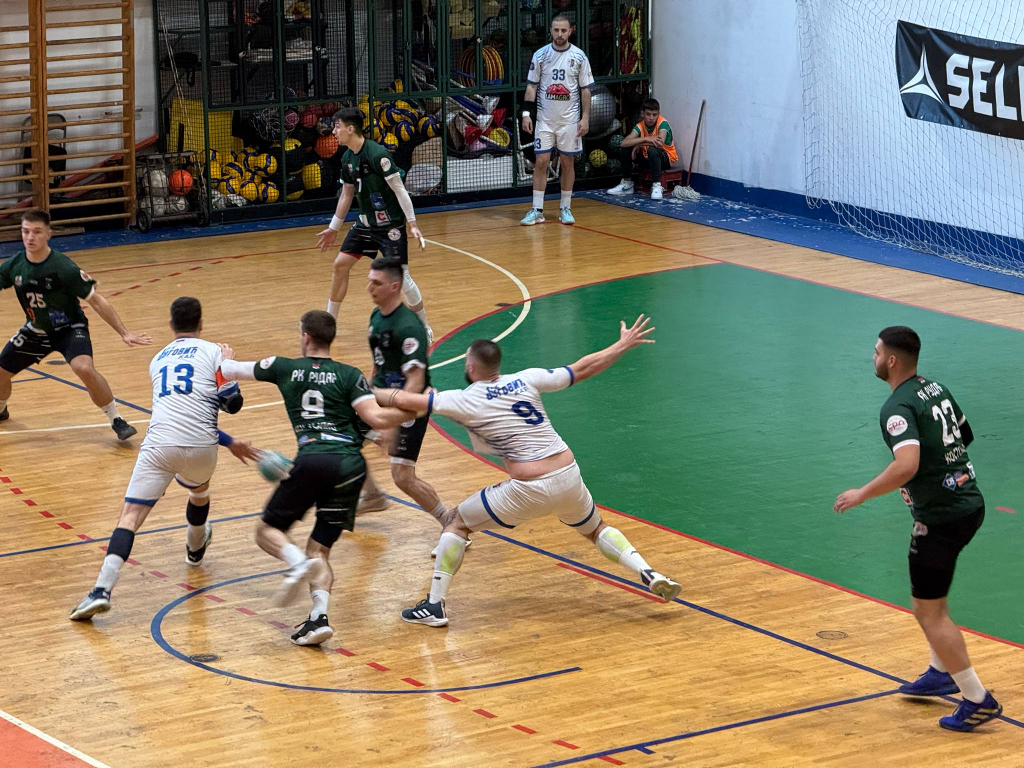 4f1f1e78 74df 4f09 8326 3180522536fb