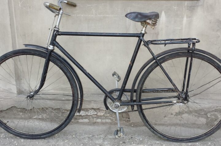 Creator: gd jpeg v1.0 (using ijg jpeg v62), quality = 90?