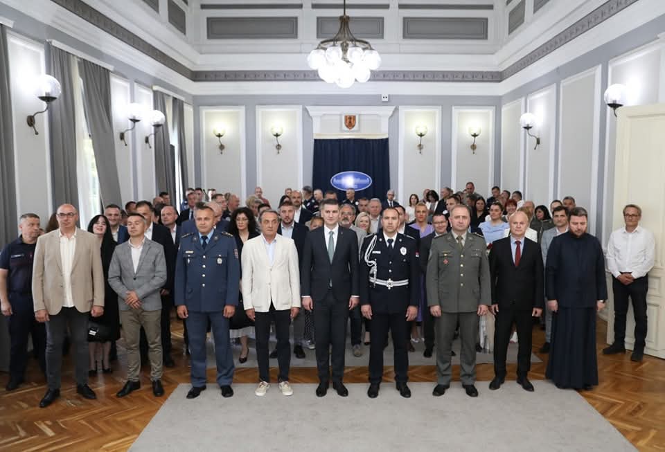 Fb img 1749487343821