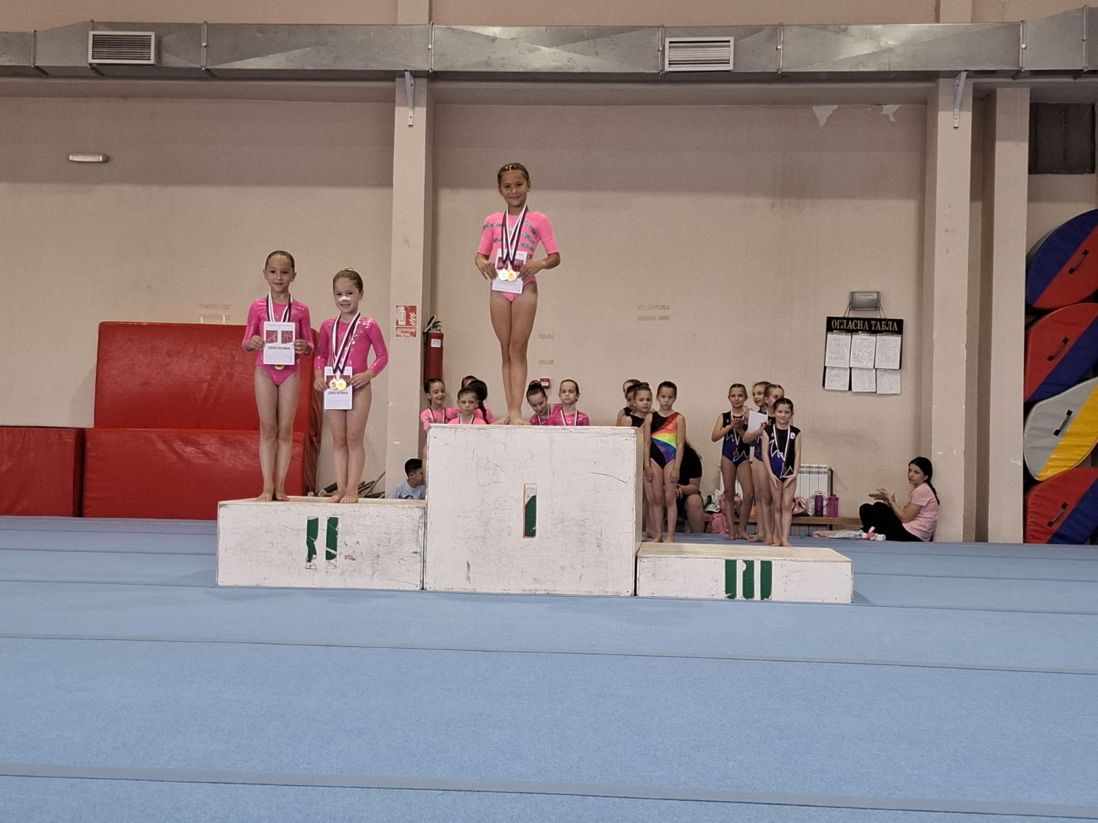 Img f42ccec0aa3792336e2053f73bb0488b v