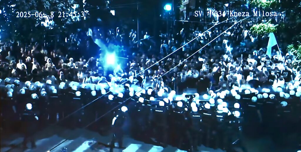 Neredi protest beograd