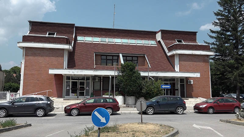 Petrovac školski dispanzer 01
