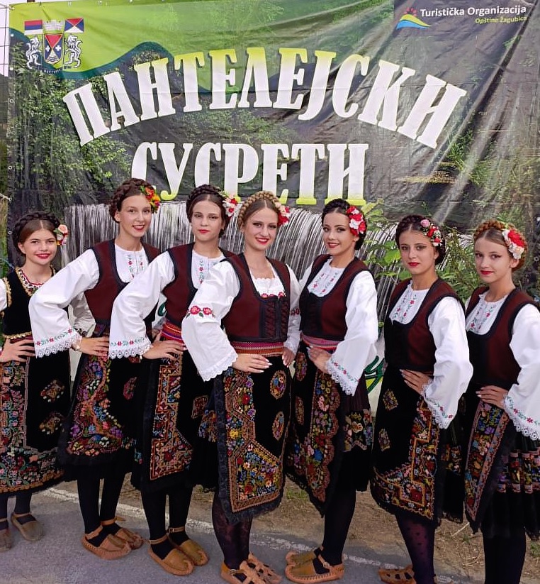 Kud mladost k 02