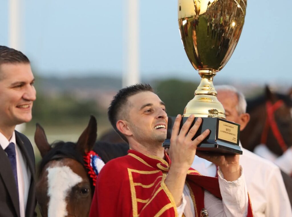 Fb img 1757271432319