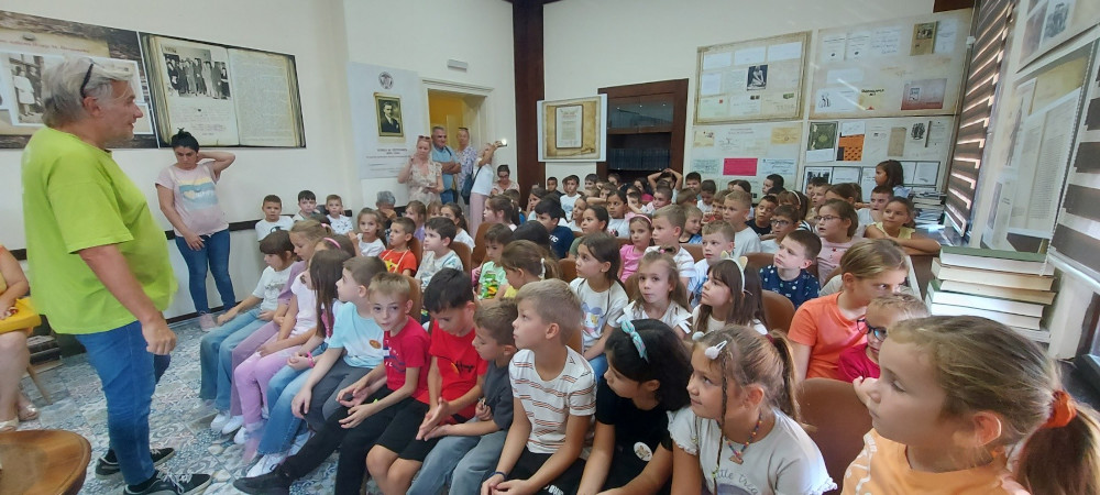 Thumbnail img cf07a3a00ce4c388f5105407530d235a v