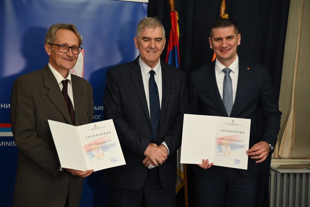 561299374 1466840181545617 809252118331387515 n