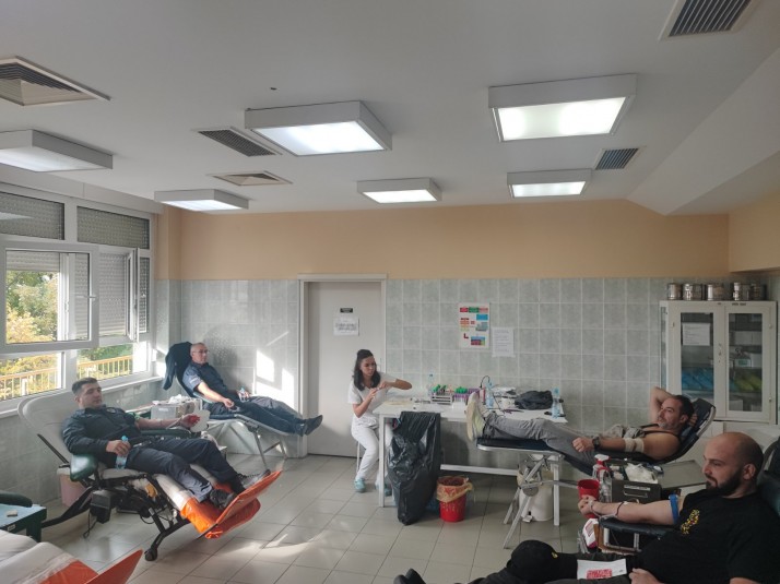 Foto uiks, akcija doniranja krvi u opštoj bolnici u sremskoj mitrovici