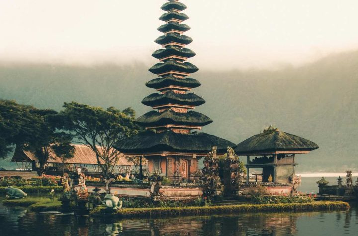 Hram gradjevina bali