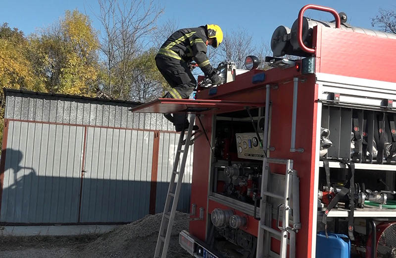Vatrogasci gašenje požara 12