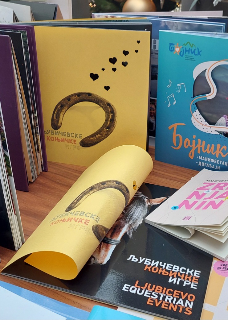 IMG 0292b6ae36fff0304d085ff2351d1035 V