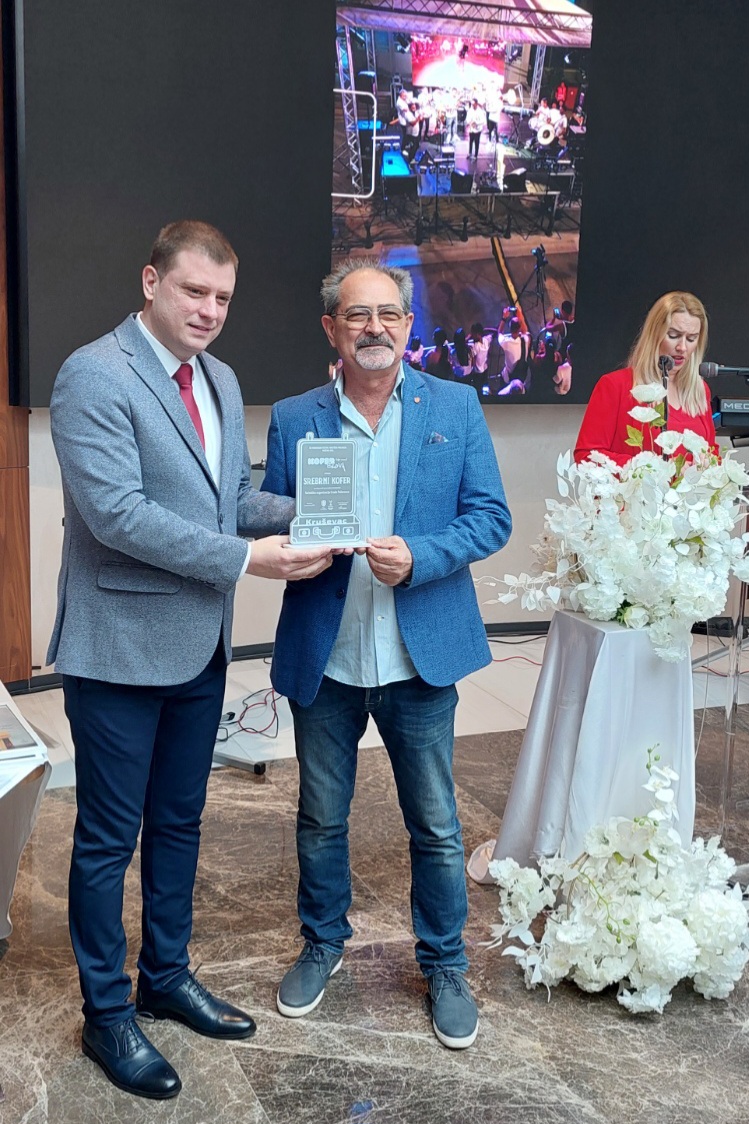 IMG f299498750024895dccb528aeab7ff1c V