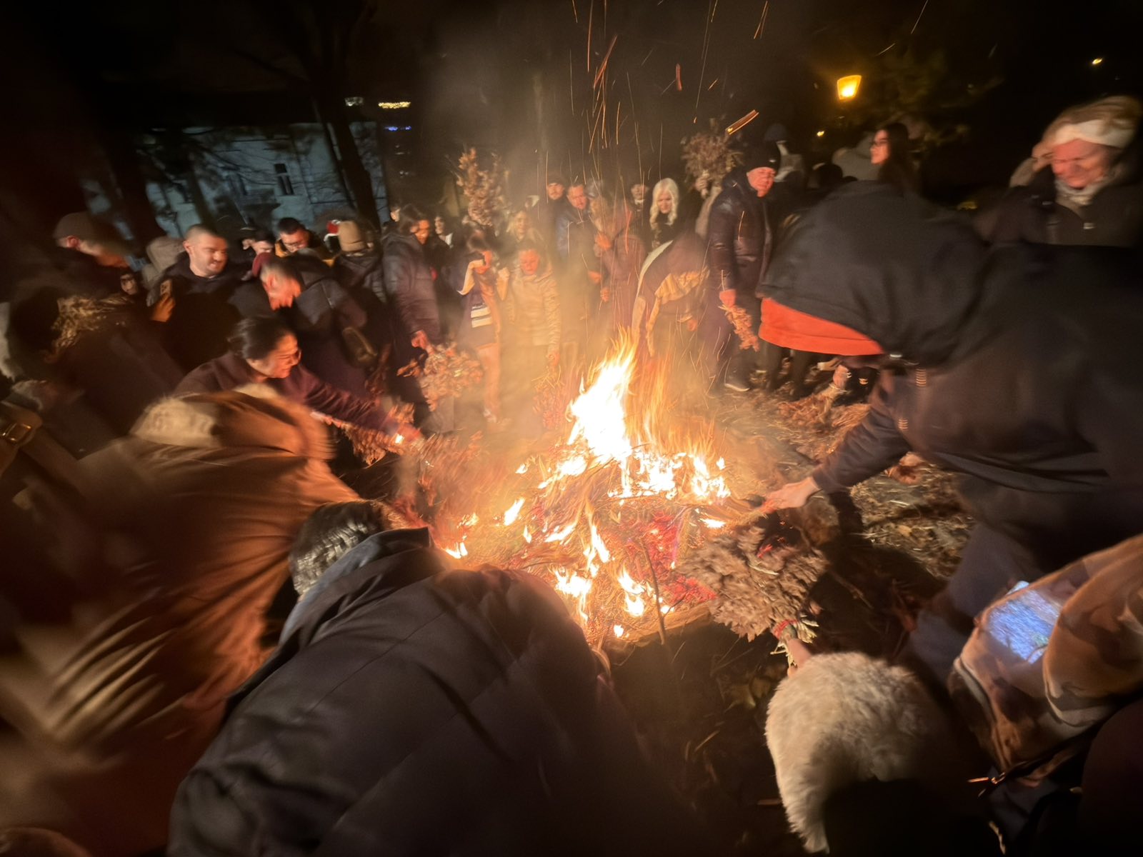 IMG 4674ec14726bbf6ccfff593789236574 V