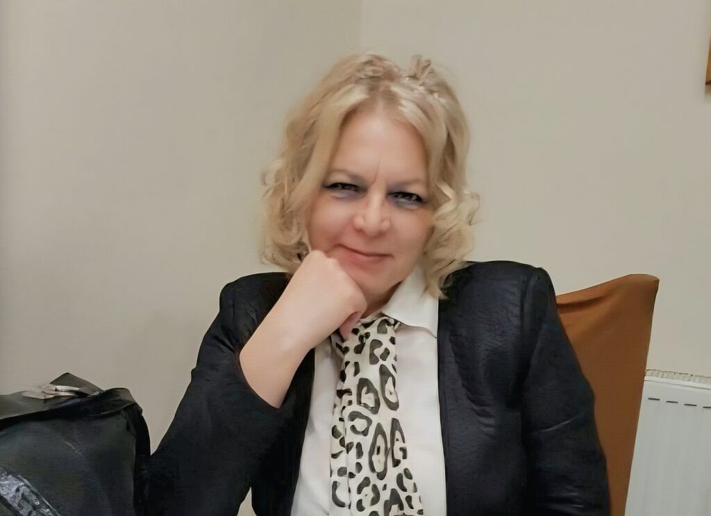 IMG eedc35462945c25bc293e54ca31e1056 V