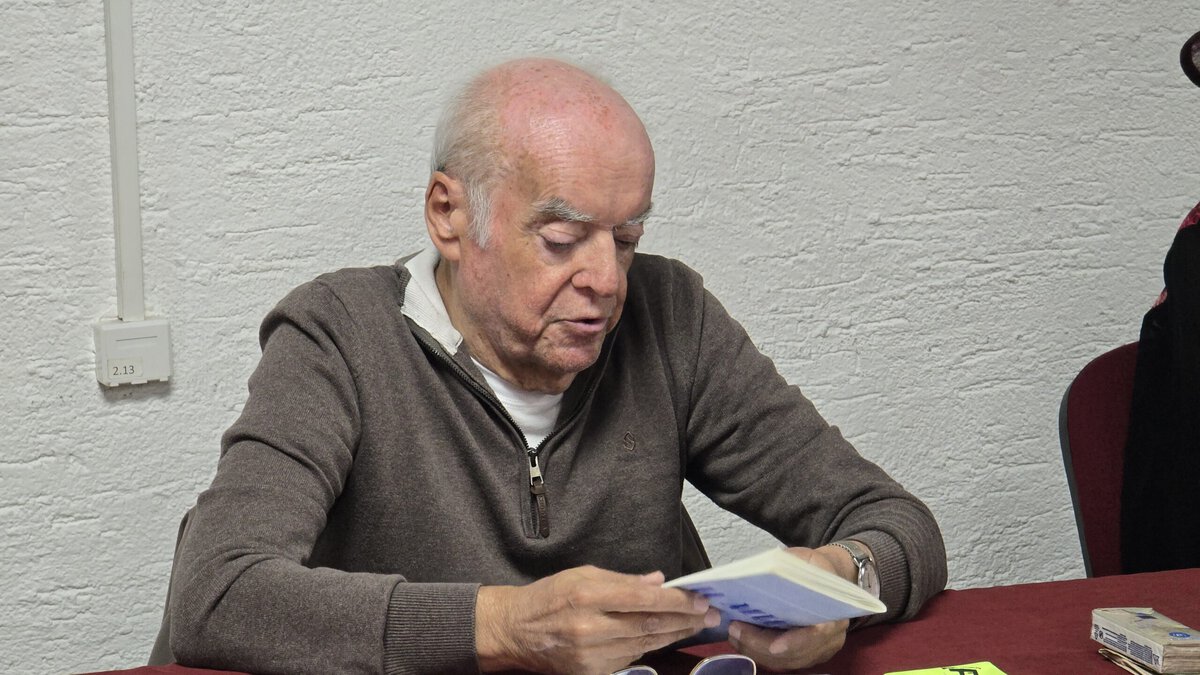 Veče aforizama i vedrog duha: „Pod kišobranom reči i osmeha“ u Požarevcu