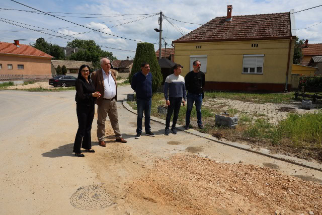 U toku sanacija vodovodnih cevi u ulici Cara Dušana