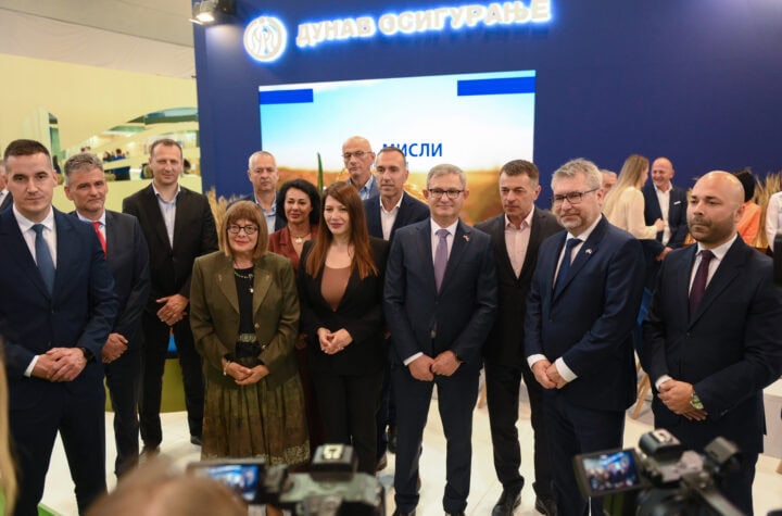 NASLOVNA Štand Kompanije posetila Je visoka državna i privredna delegacija iz zemlje i regiona