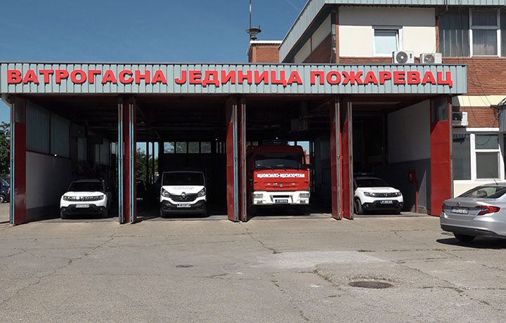 Vatrogasci stanica policija