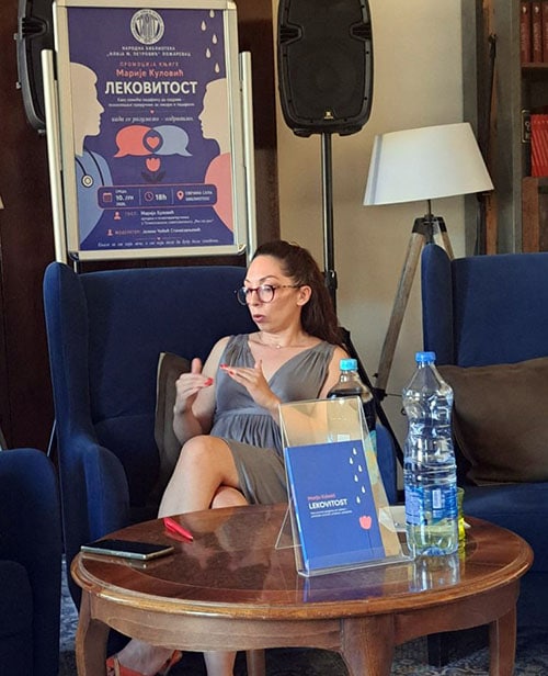 Promocija knjige „Lekovitost“ otvorila razgovor o moći reči, empatiji i međuljudskom razumevanju