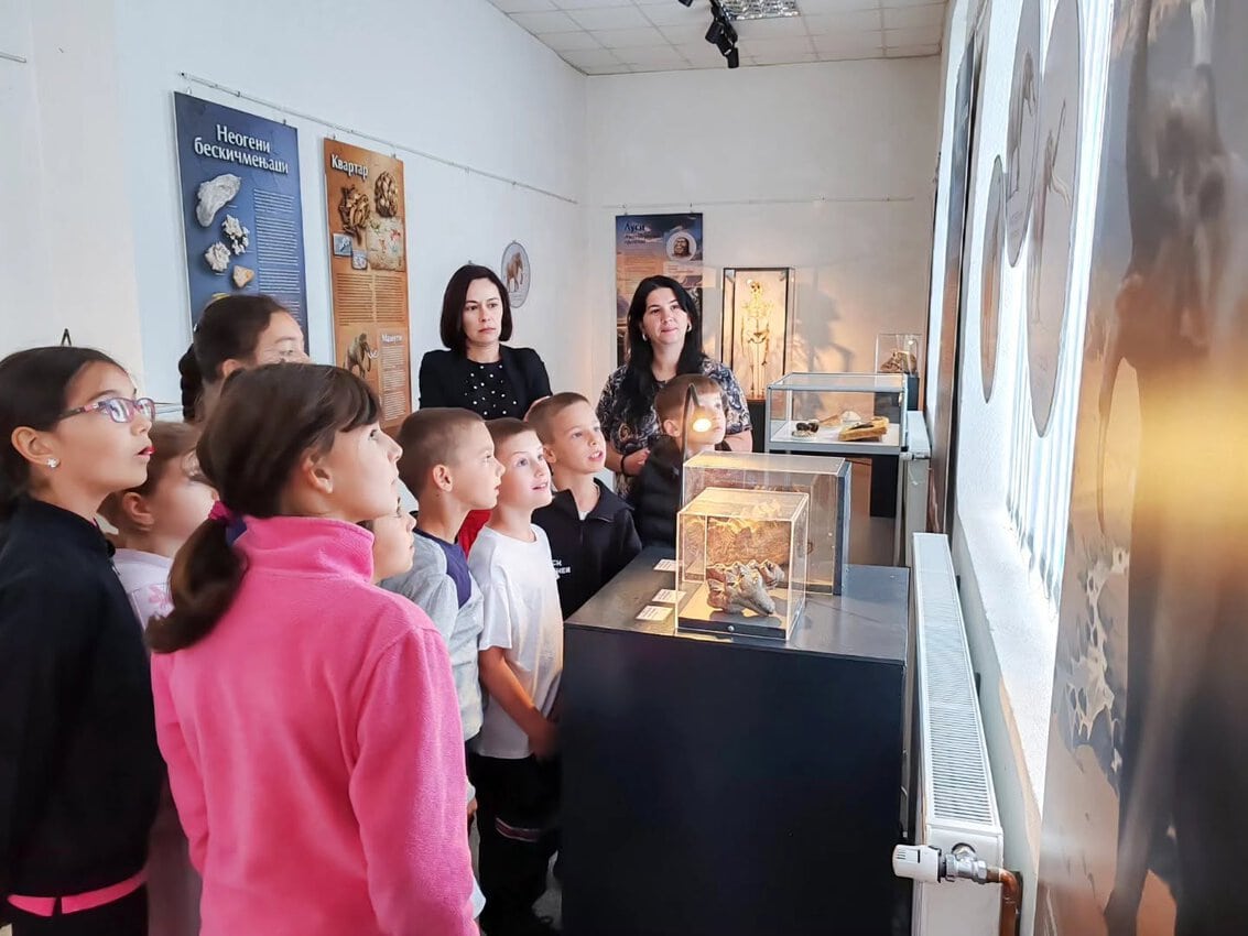 Kroz igru i puzzle mališani otkrivali tajne fosila i praistorijskog sveta