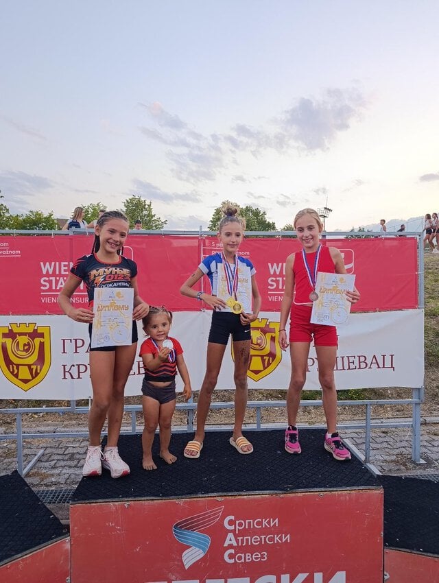 Munje sevale u Kruševcu – 5 medalja i novi rekordi