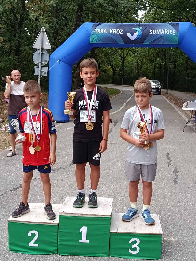 Munje 012 dvostruko zlatne u humanitarnoj trci kroz Šumarice