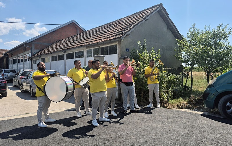 Asfaltirana Buljanska ulica u Busuru: Novi kilometar puta povezao naselja Busur i Kupinovac