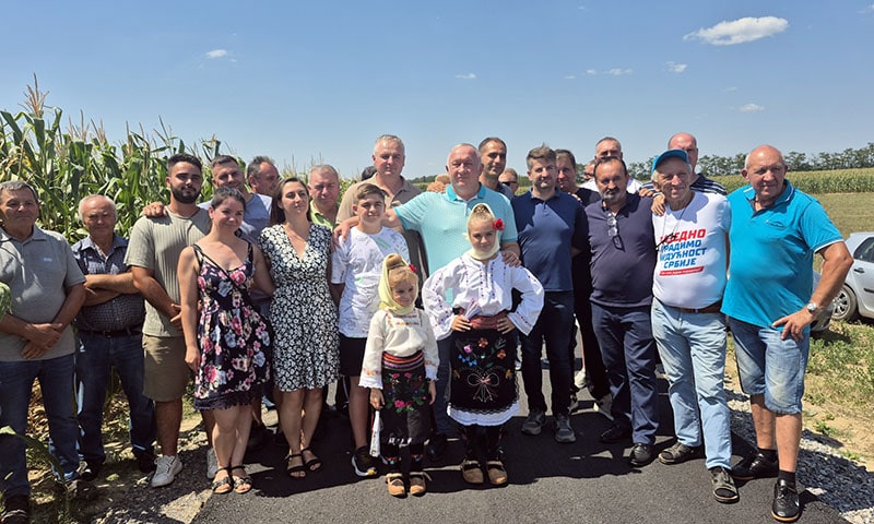 Asfaltirana Buljanska ulica u Busuru: Novi kilometar puta povezao naselja Busur i Kupinovac
