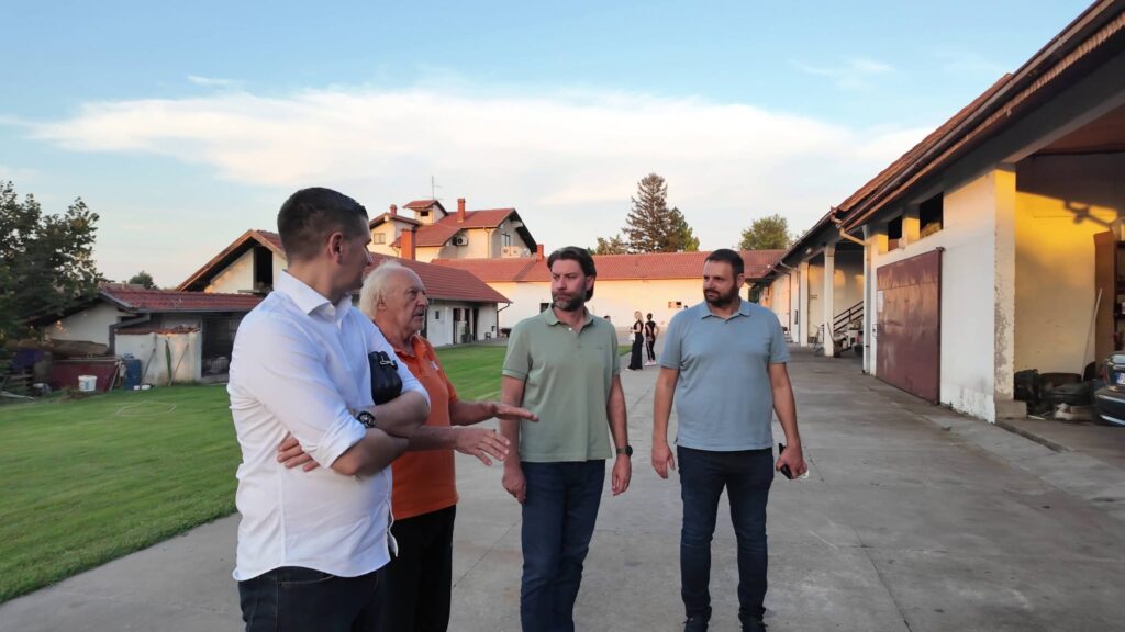 Kostići iz Bradarca obrađuju 150 hektara zemlje i imaju pekaru „Stari mlin“