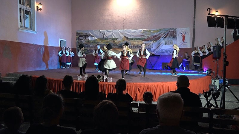 Oreovica folklor