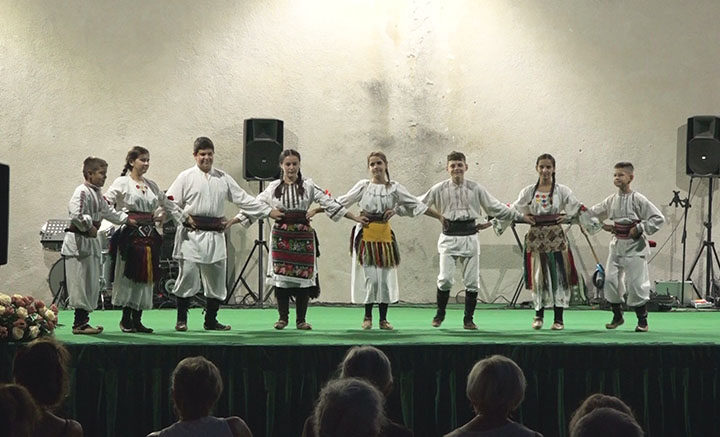 Deo učesnika na tradicionalnom festivalu u Simićevu.
