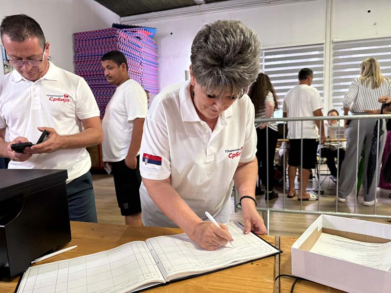 U Požarevcu prikupljeno 3.500 potpisa podrške listi SNS za predstojeće izbore