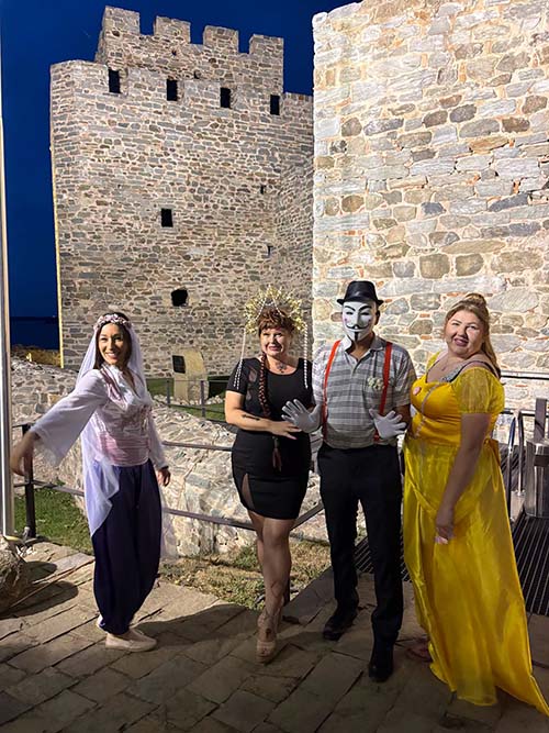 „Bal pod maskama“ u Ramu okupio brojne učesnike i turiste: Zabava, pab kviz i tradicija na Dunavu