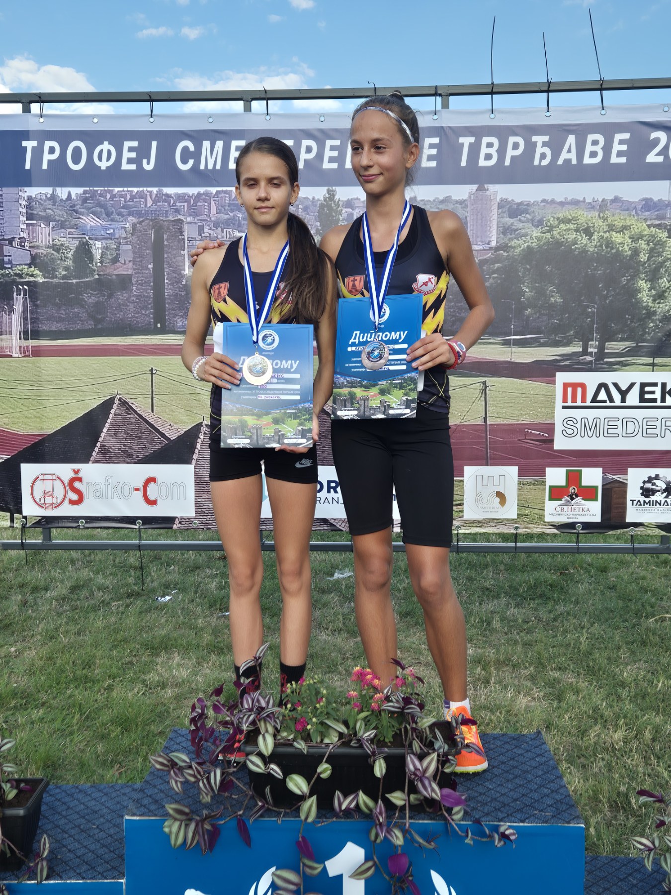 Marija Maksic i Lena Bozilovic
