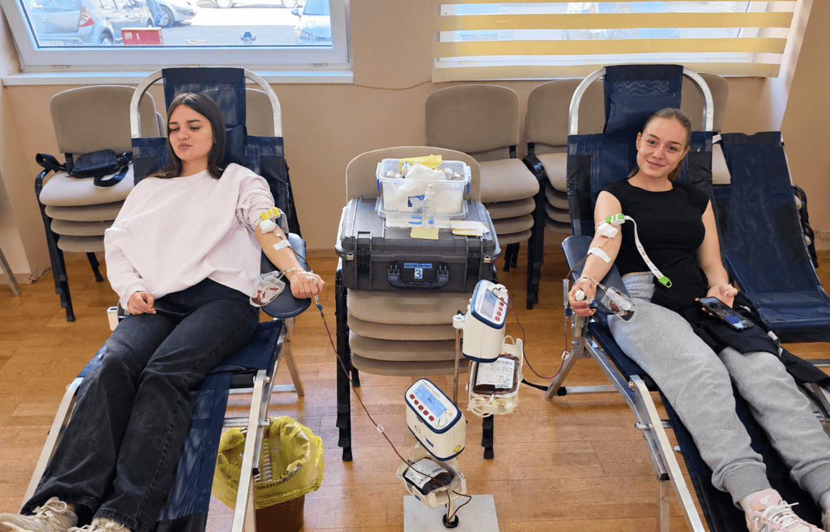 Mladi Požarevljani još jednom pokazali humanost: Uspešno sprovedena akcija dobrovoljnog davanja krvi u Požarevačkoj gimnaziji