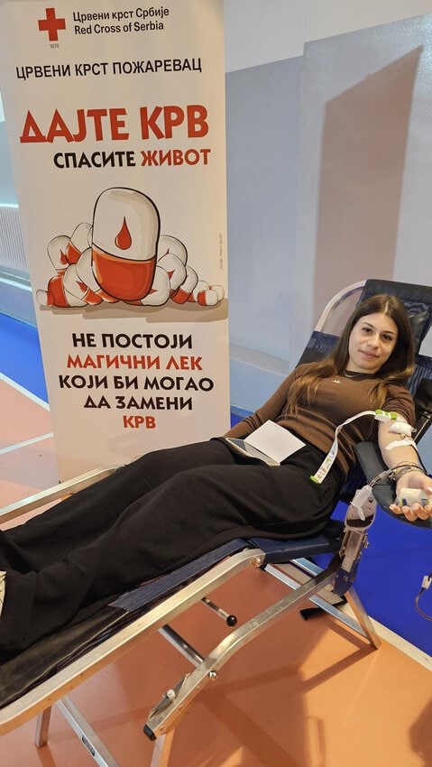 Uspešna akcija dobrovoljnog davanja krvi u Politehničkoj školi