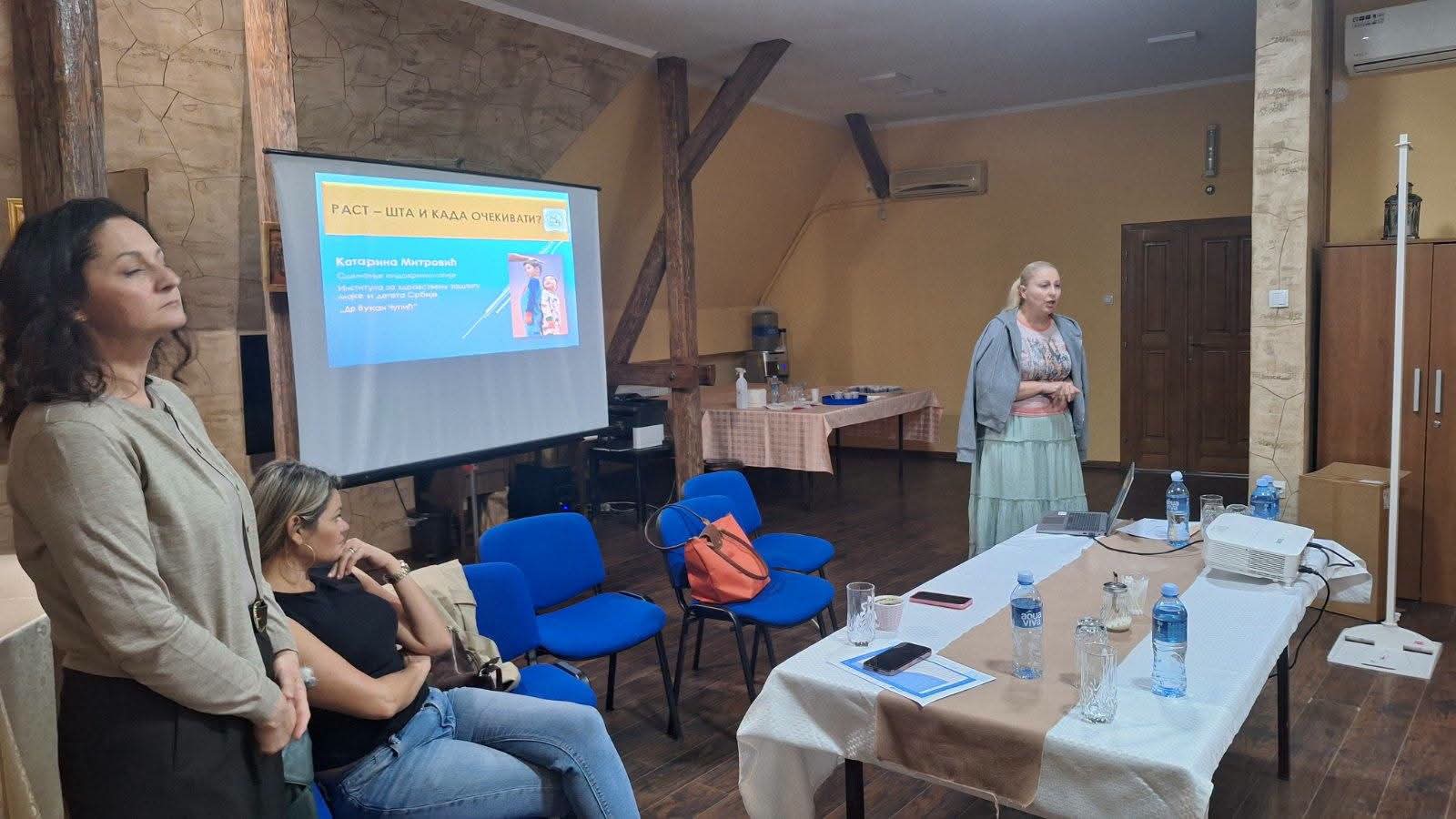 Održana obuka i tribina o značaju praćenja linearnog rasta dece u PU „Ljubica Vrebalov“