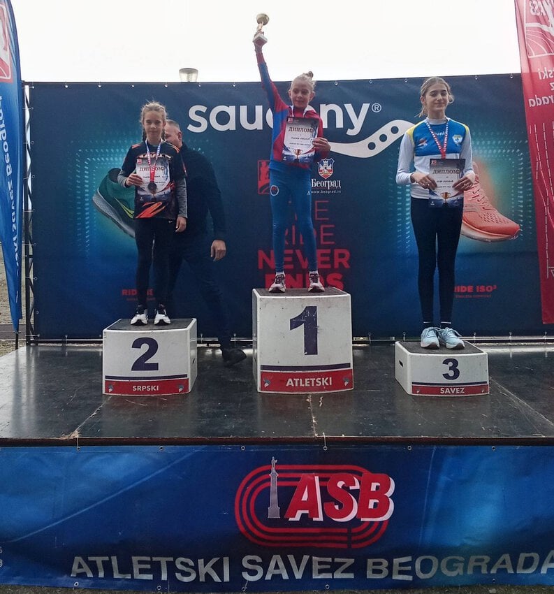 Uspešna nedelja za atletičare AK Munja 012