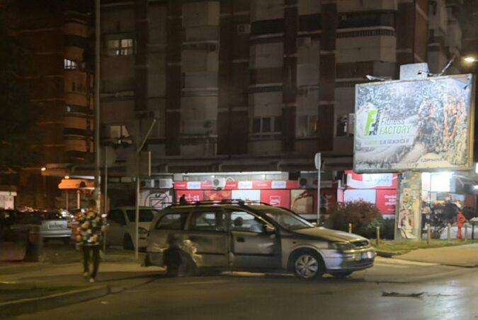 Udes na uglu Vardarske i ulice Čede Vasovića