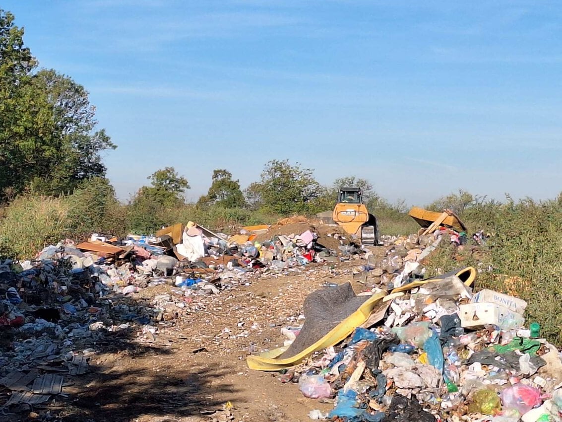 Nastavak borbe sa otpadom: Sanirane divlje deponije u Živici, Ćirikovcu i Brežanu